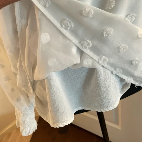 Blooming Jelly Dressy Blouse in Feminine Romantic White SizeM Victorian Inspired - Picture 7 of 9
